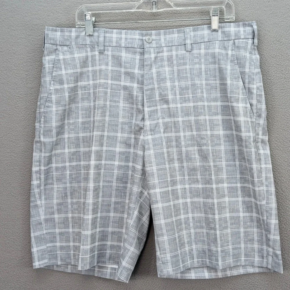 PGA TOUR Plaid Golf Shorts Mens 36 Gray Flat Front Performance Activewear Sports